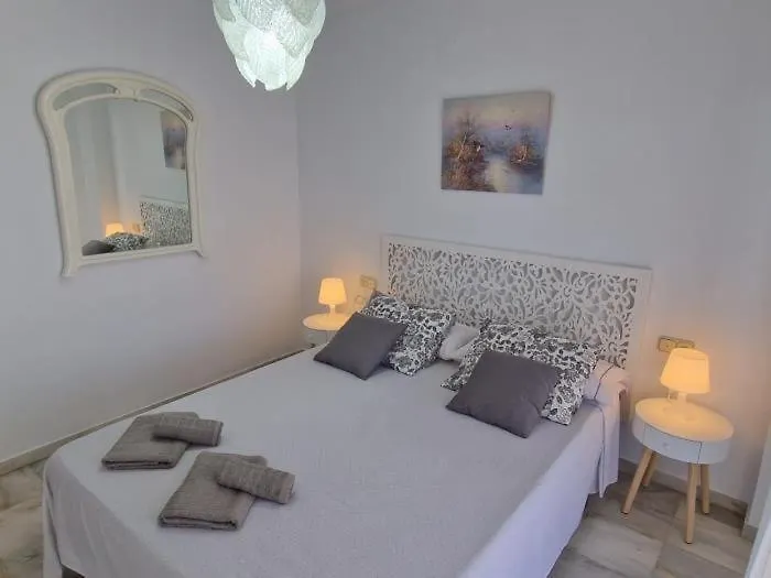 Winahost Apartment In 丰希罗拉