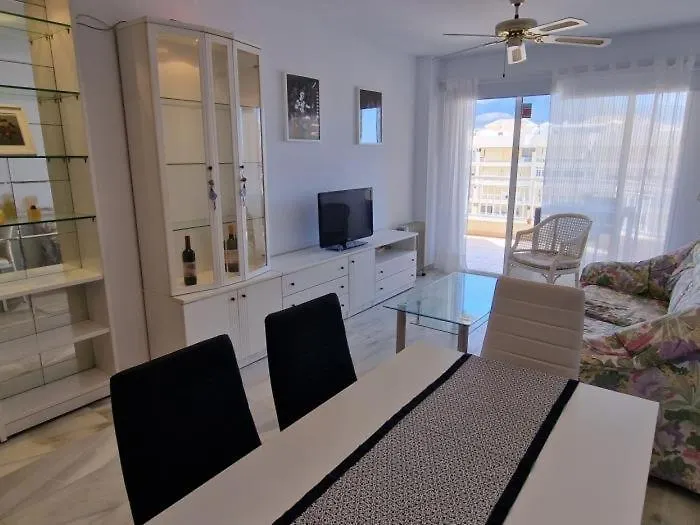 Winahost Apartment In 丰希罗拉